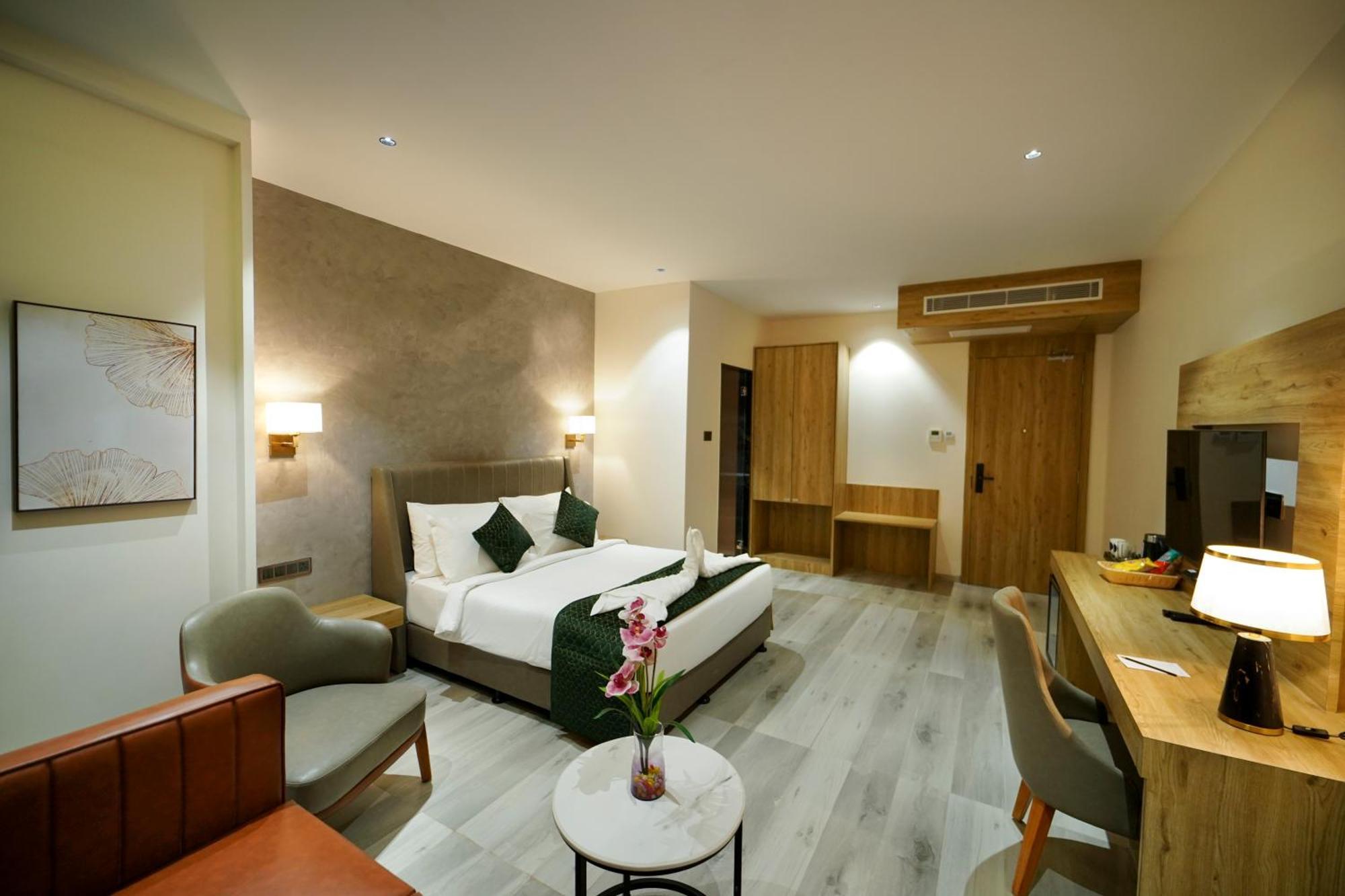 Hotel Park Inn Nellore - Near The Hospital & Highway Buitenkant foto
