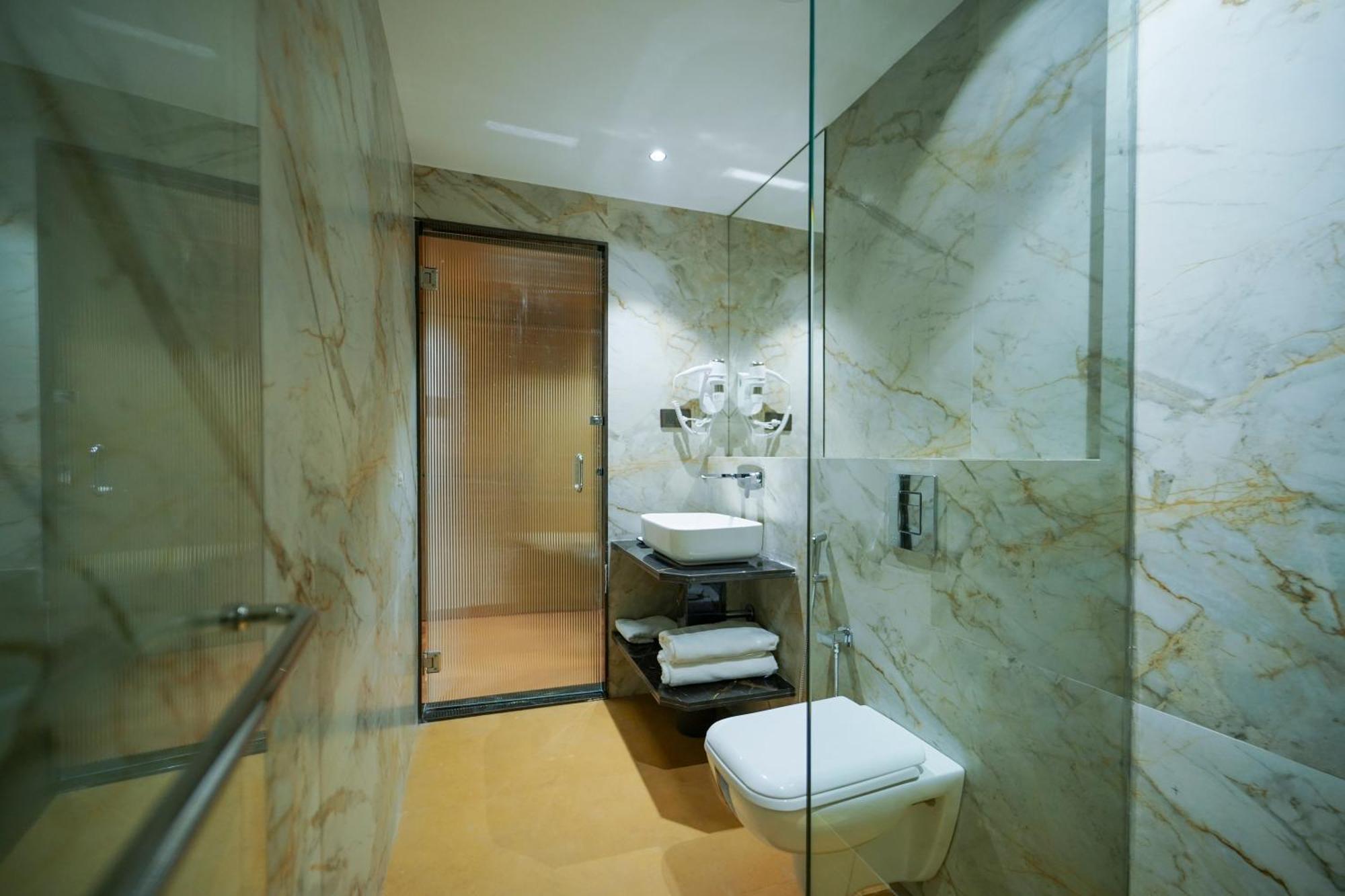 Hotel Park Inn Nellore - Near The Hospital & Highway Buitenkant foto